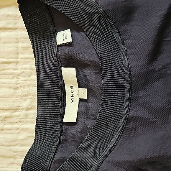 Vince silk top - Picture 2 of 3